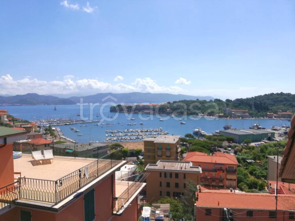 appartamento in vendita a Portovenere in zona Le Grazie