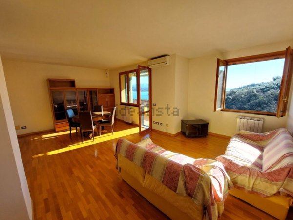appartamento in vendita a Portovenere in zona Fezzano