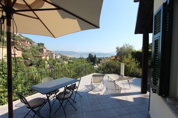 casa indipendente in vendita a Portovenere in zona Fezzano