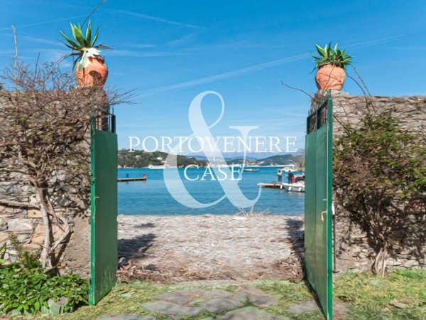 casa indipendente in vendita a Portovenere