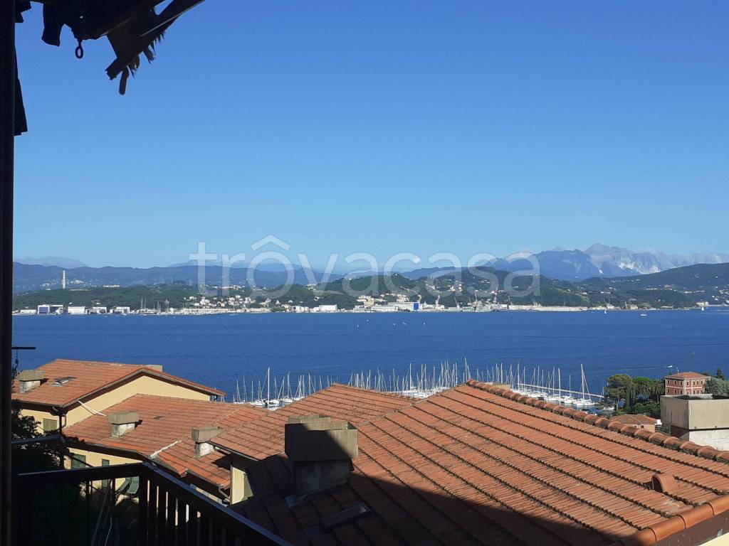 appartamento in vendita a Portovenere in zona Fezzano