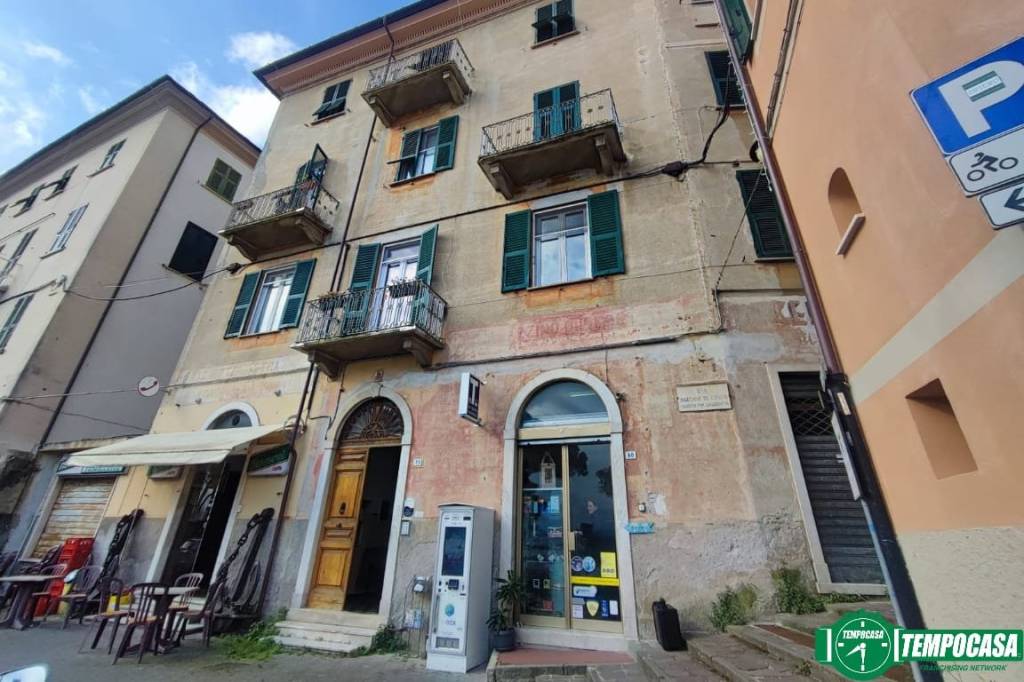 negozio in vendita a Portovenere in zona Fezzano