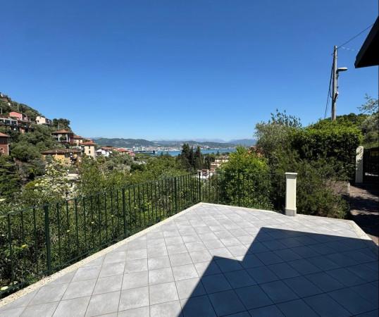 appartamento in vendita a Portovenere in zona Fezzano