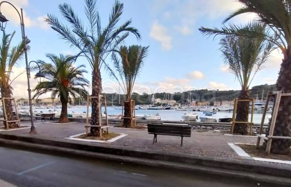 appartamento in vendita a Portovenere in zona Le Grazie