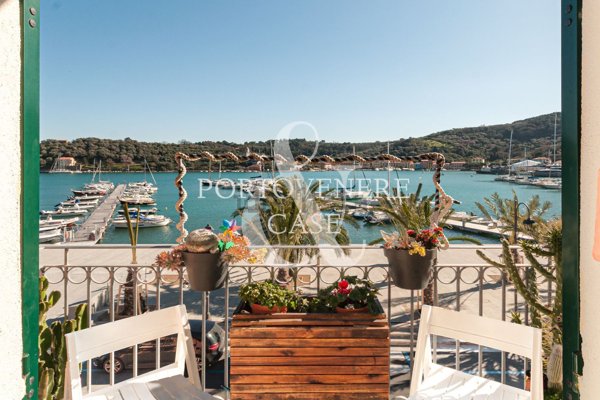 appartamento in vendita a Portovenere in zona Le Grazie