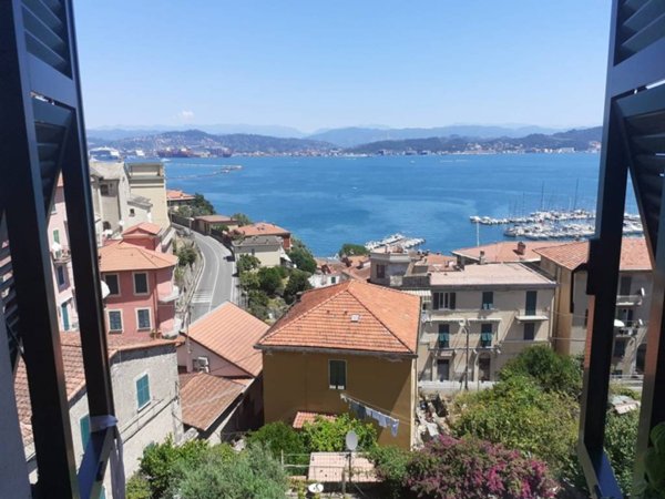 appartamento in vendita a Portovenere in zona Fezzano