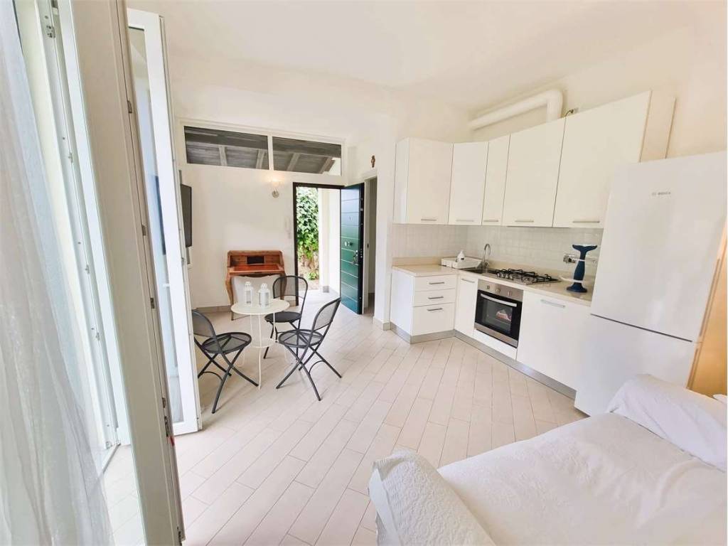 appartamento in vendita a Portovenere in zona Fezzano