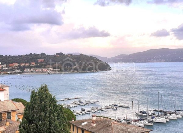 appartamento in vendita a Portovenere in zona Le Grazie