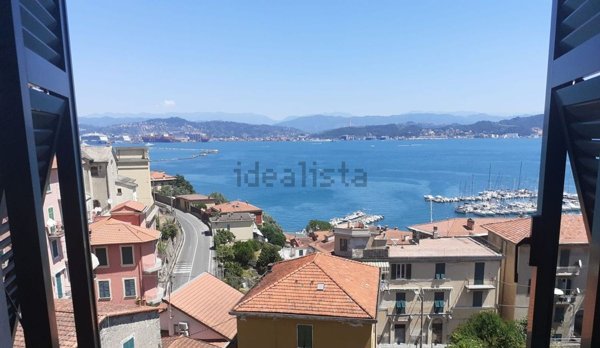 appartamento in vendita a Portovenere in zona Fezzano