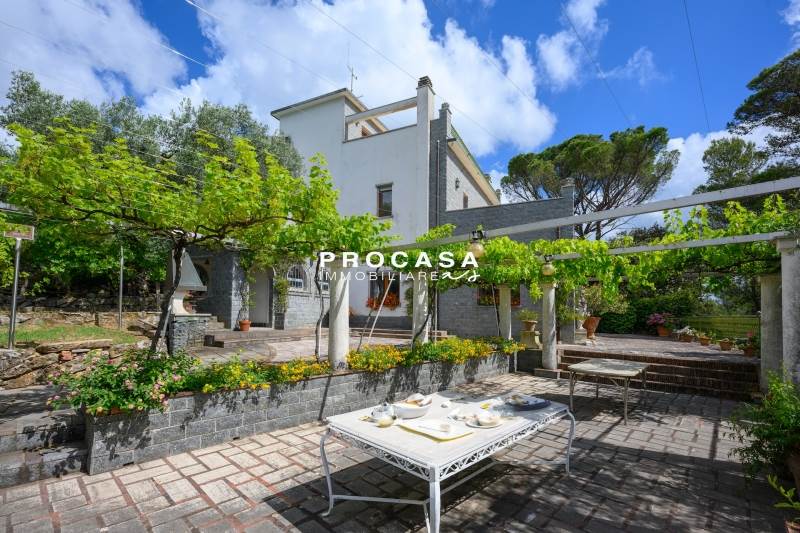 casa indipendente in vendita a Portovenere in zona Le Grazie