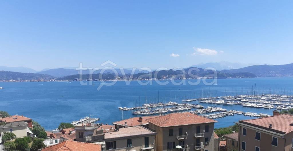 appartamento in vendita a Portovenere in zona Fezzano
