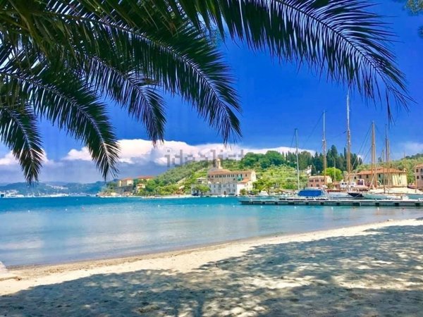 appartamento in vendita a Portovenere in zona Le Grazie