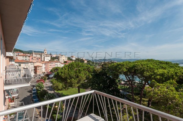 appartamento in vendita a Portovenere in zona Fezzano