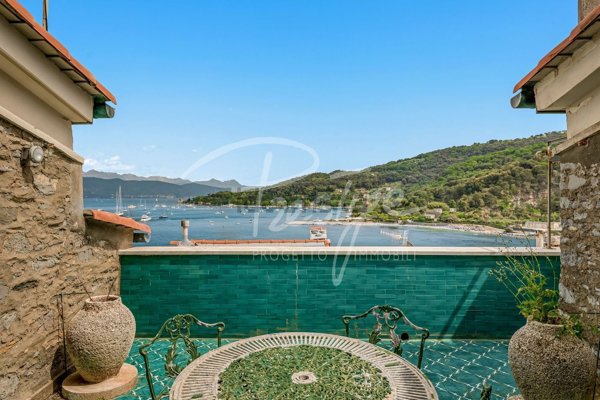 appartamento in vendita a Portovenere