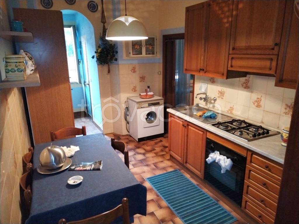 appartamento in vendita a Portovenere in zona Fezzano