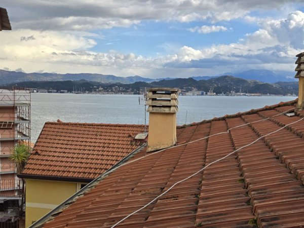appartamento in vendita a Portovenere in zona Fezzano