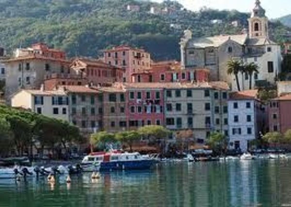 appartamento in vendita a Portovenere in zona Fezzano