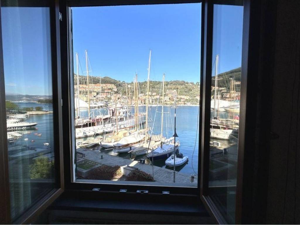 appartamento in vendita a Portovenere in zona Le Grazie