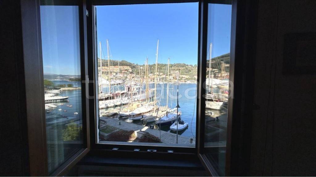 appartamento in vendita a Portovenere in zona Le Grazie