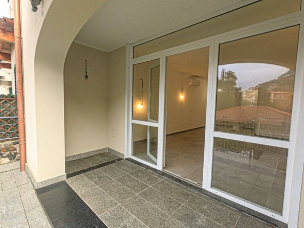 appartamento in vendita a Portovenere in zona Fezzano