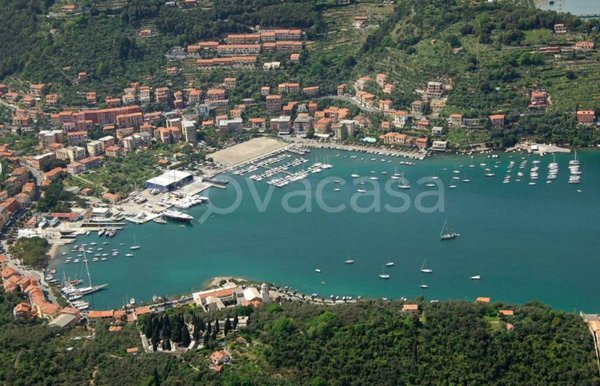 appartamento in vendita a Portovenere in zona Le Grazie