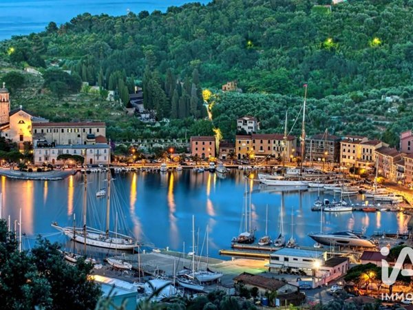 casa indipendente in vendita a Portovenere in zona Le Grazie