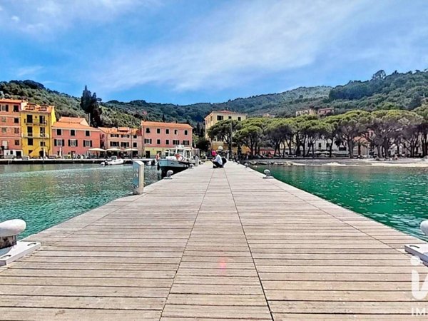 casa indipendente in vendita a Portovenere in zona Le Grazie