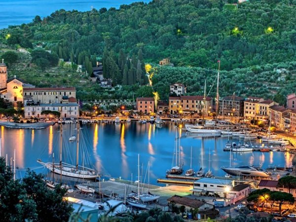 casa indipendente in vendita a Portovenere in zona Le Grazie