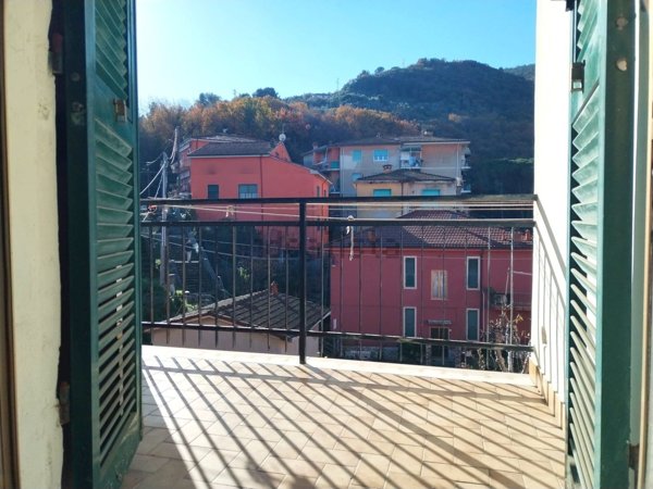 appartamento in vendita a Portovenere in zona Fezzano