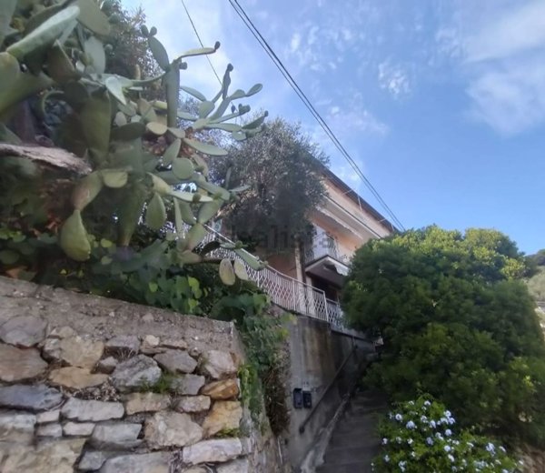 appartamento in vendita a Portovenere in zona Le Grazie