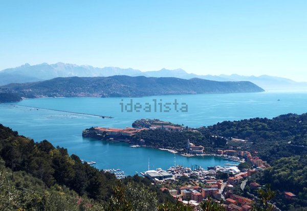 casa indipendente in vendita a Portovenere in zona Le Grazie