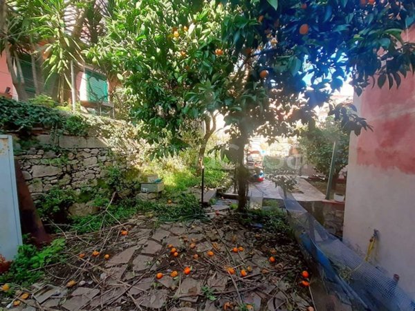 appartamento in vendita a Portovenere in zona Fezzano