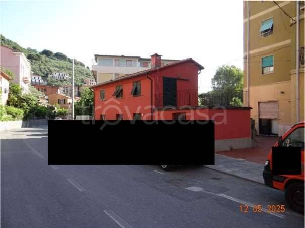 casa indipendente in vendita a Portovenere in zona Le Grazie