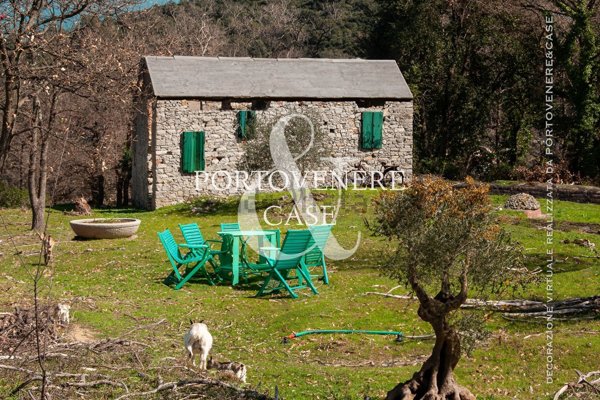 casale in vendita a Portovenere