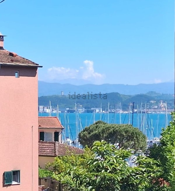 appartamento in vendita a Portovenere in zona Fezzano