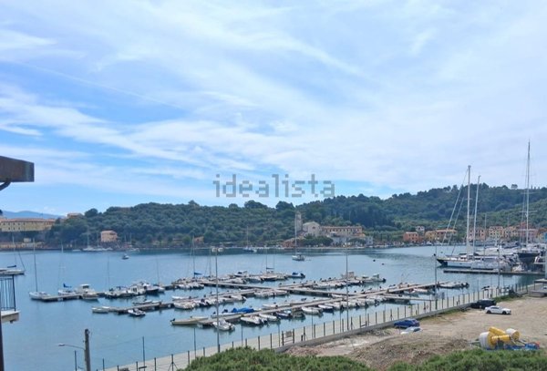 appartamento in vendita a Portovenere in zona Le Grazie