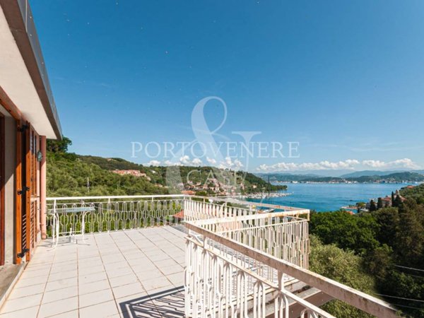 appartamento in vendita a Portovenere in zona Le Grazie