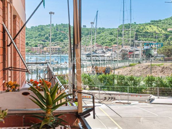 appartamento in vendita a Portovenere in zona Le Grazie