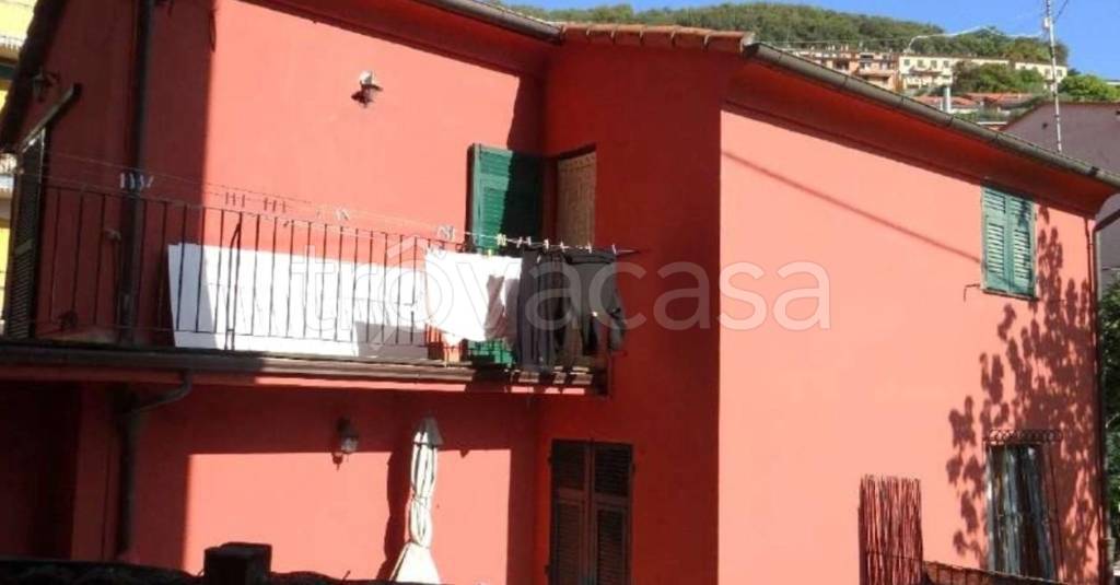 casa indipendente in vendita a Portovenere in zona Le Grazie