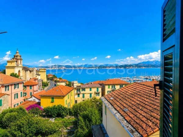 appartamento in vendita a Portovenere in zona Fezzano