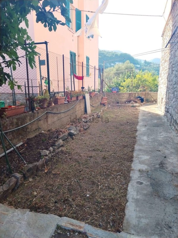 appartamento in vendita a Portovenere in zona Fezzano