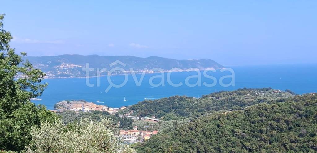 casa indipendente in vendita a Portovenere in zona Le Grazie