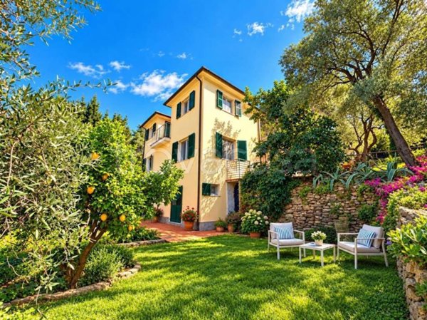 casa indipendente in vendita a Portovenere in zona Le Grazie