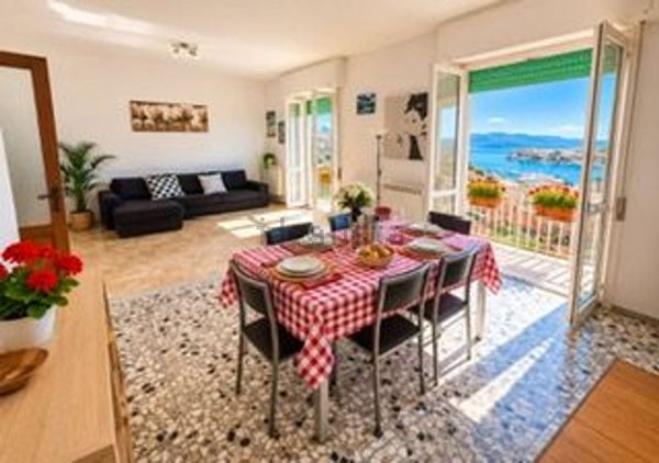 appartamento in vendita a Portovenere in zona Le Grazie