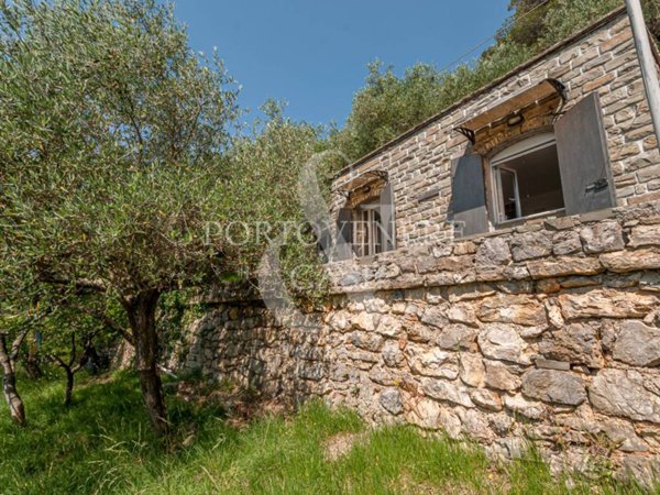 casa indipendente in vendita a Portovenere in zona Le Grazie