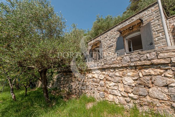 casale in vendita a Portovenere in zona Le Grazie