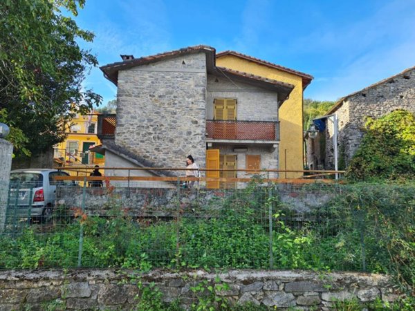 casa indipendente in vendita a Riccò del Golfo di Spezia in zona Ponzò