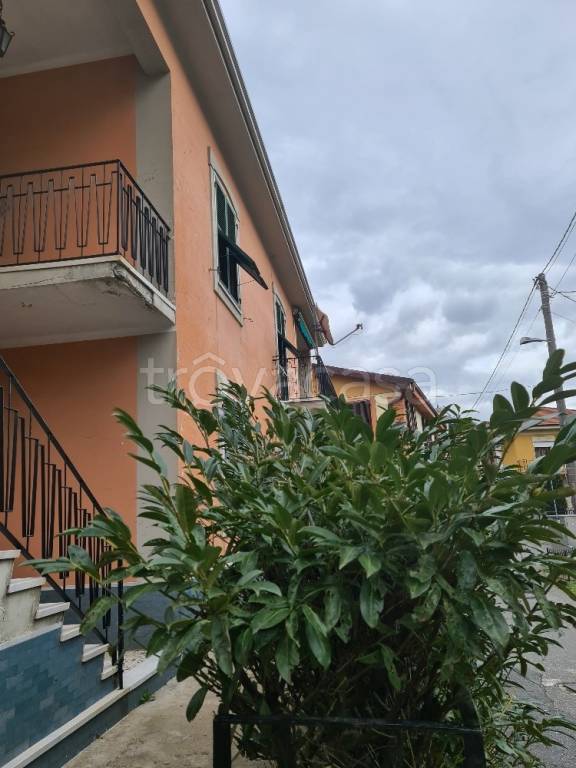 casa indipendente in vendita a Riccò del Golfo di Spezia