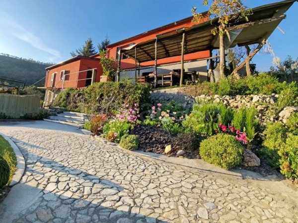 casa indipendente in vendita a Riccò del Golfo di Spezia