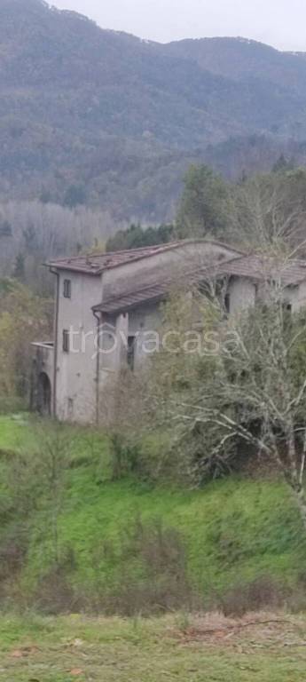 casa indipendente in vendita a Riccò del Golfo di Spezia